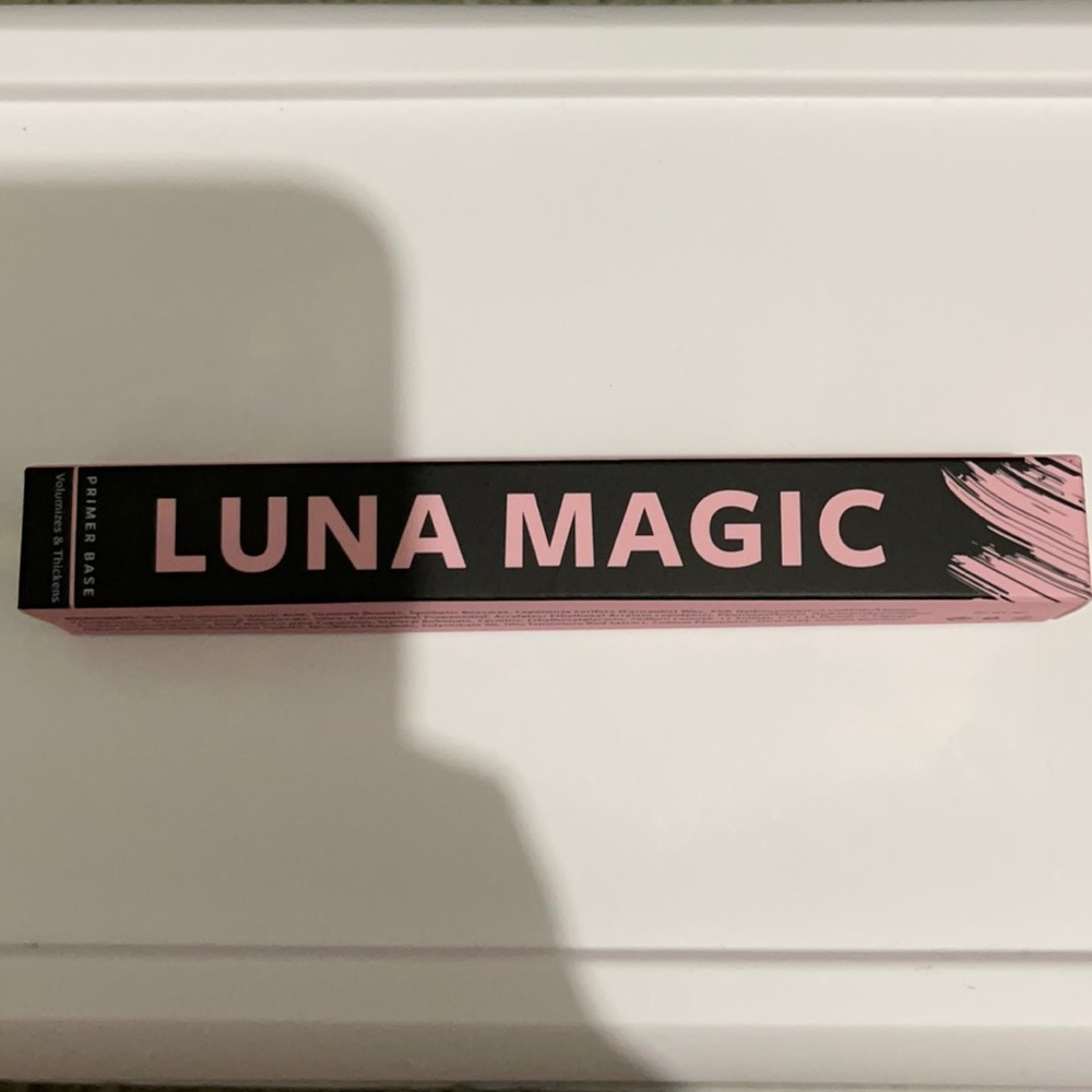Luna Magic lash primer